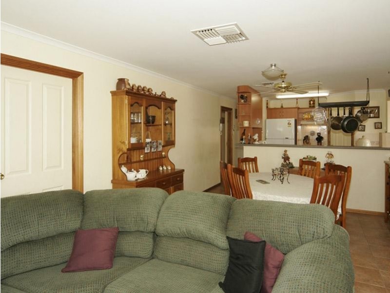 49 Chamberlain Drive, Christie Downs SA 5164