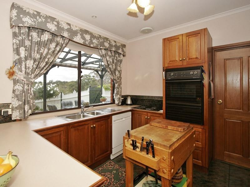 39 Craigburn Drive, Flagstaff Hill SA 5159