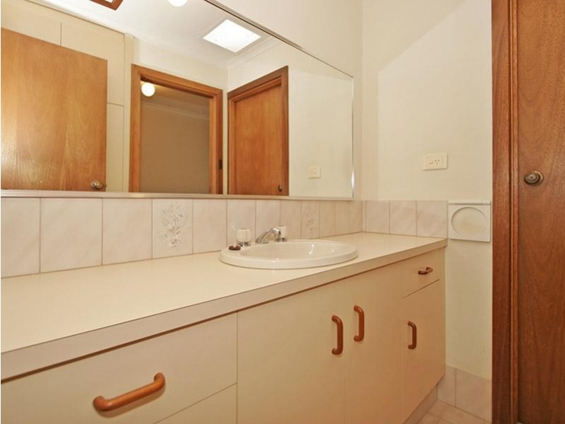 19 Bassett Street, Willunga SA 5172