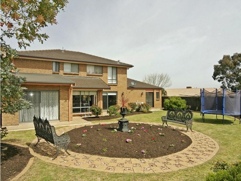 27 Walford Drive, Onkaparinga Hills SA 5163