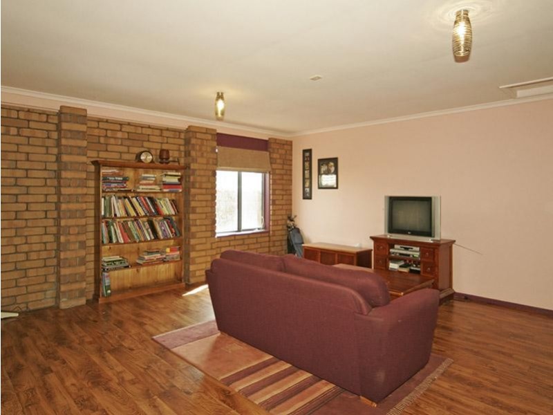 27 Walford Drive, Onkaparinga Hills SA 5163