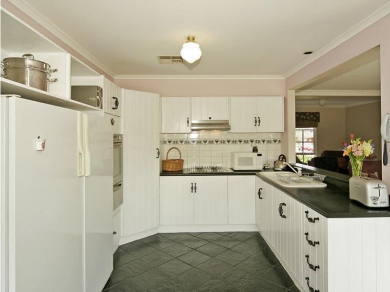 27 Walford Drive, Onkaparinga Hills SA 5163