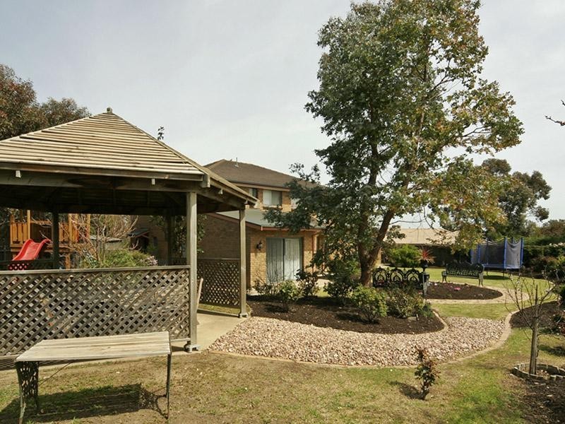 27 Walford Drive, Onkaparinga Hills SA 5163