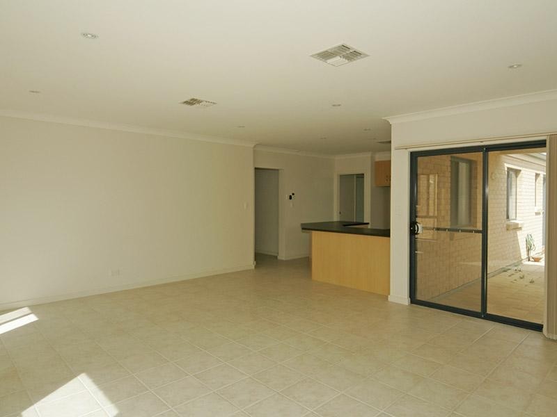 36 Croser Avenue, Aldinga Beach SA 5173