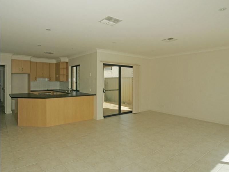 36 Croser Avenue, Aldinga Beach SA 5173