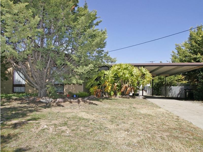 4 Beresford Avenue, Christie Downs SA 5164