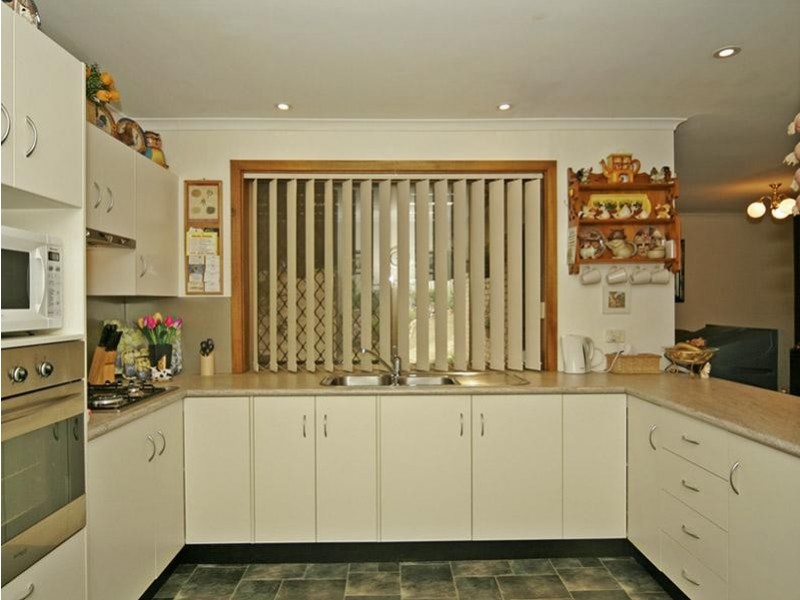 1 Lawson Road, Happy Valley SA 5159