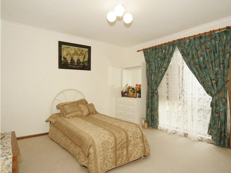 1 Lawson Road, Happy Valley SA 5159