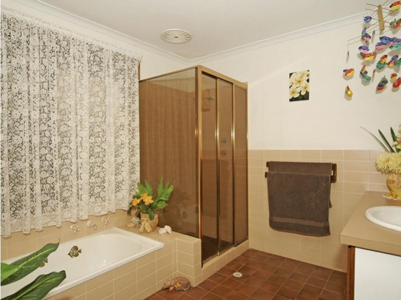 1 Lawson Road, Happy Valley SA 5159