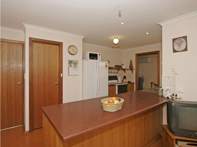 12 Kernick Avenue, Willunga SA 5172