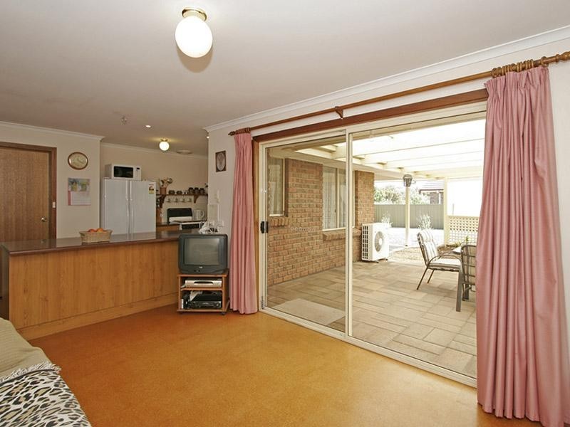 12 Kernick Avenue, Willunga SA 5172