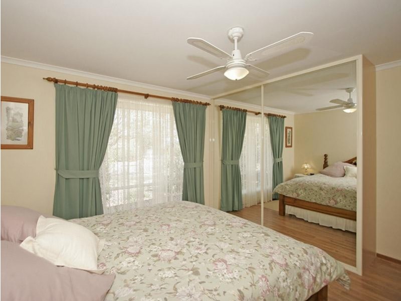 12 Kernick Avenue, Willunga SA 5172