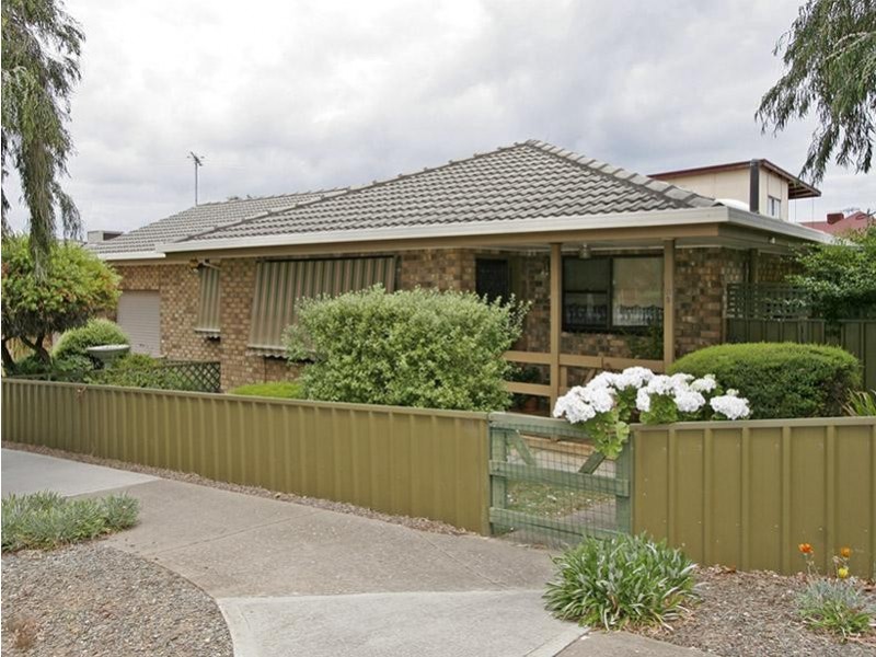 Unit 1/9 Vista Street, Moana SA 5169