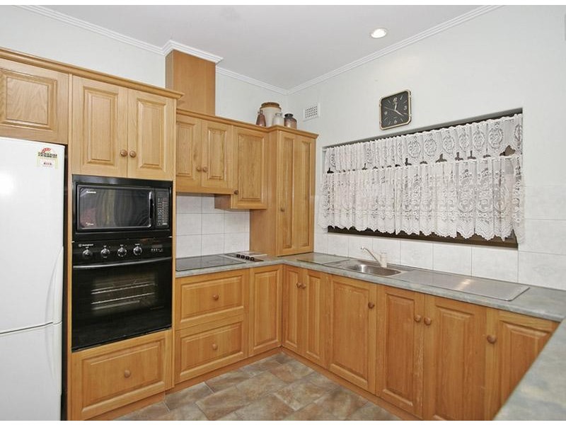 5 Berrin Road, Morphett Vale SA 5162