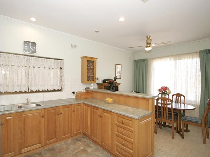 5 Berrin Road, Morphett Vale SA 5162