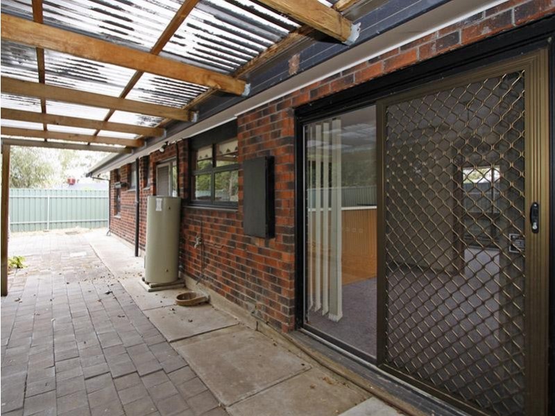 5 Mark Court, Morphett Vale SA 5162