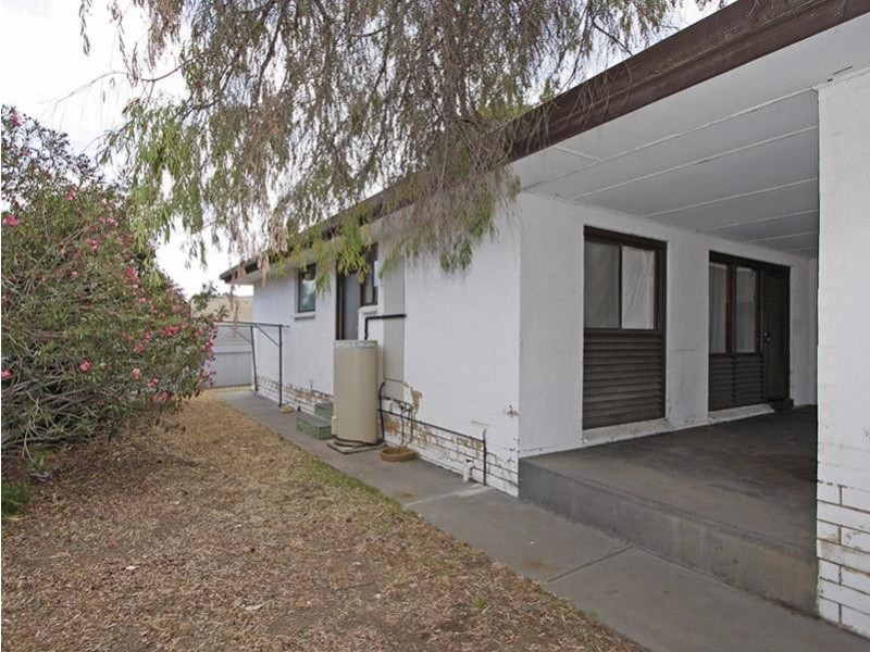 Unit 2/1 Hunt Crescent, Christies Beach SA 5165