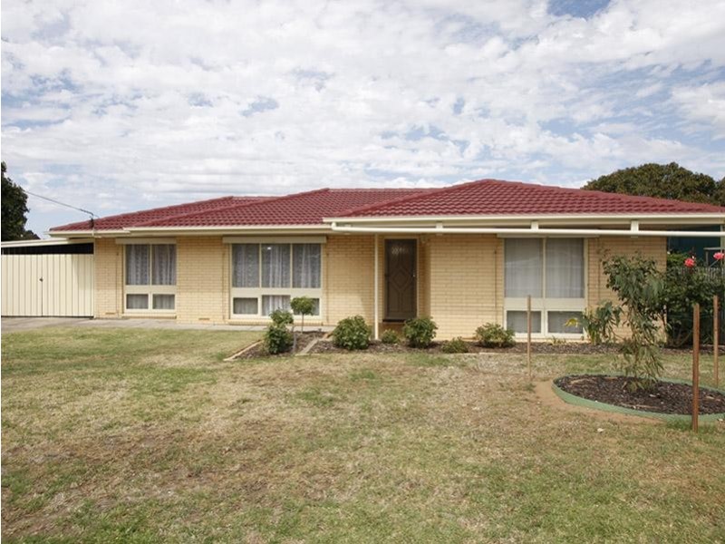 4 Richardson Crescent, Morphett Vale SA 5162