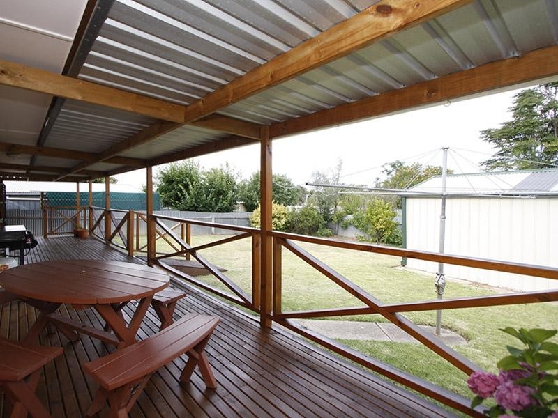 4 Richardson Crescent, Morphett Vale SA 5162