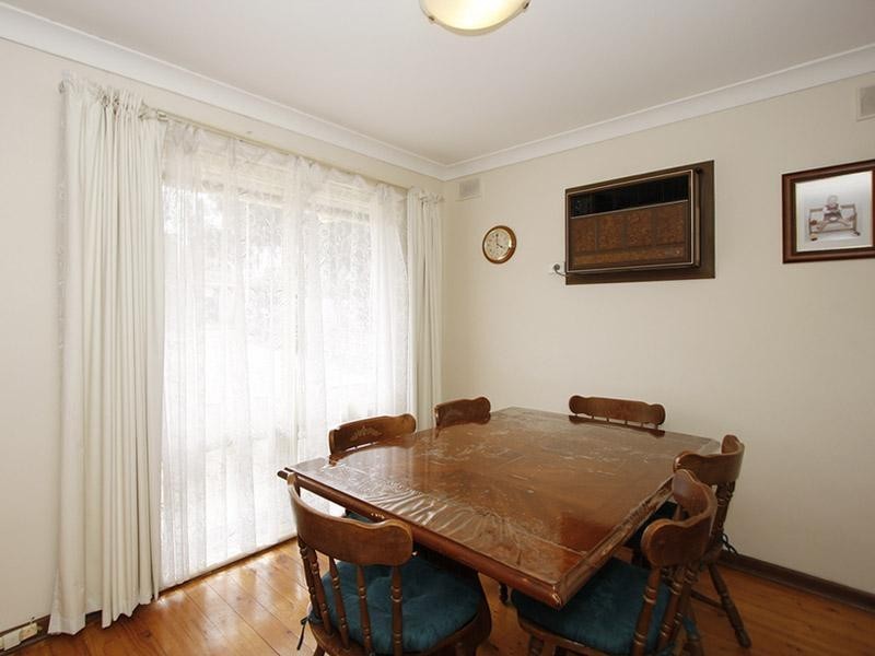 4 Richardson Crescent, Morphett Vale SA 5162