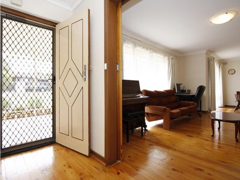 4 Richardson Crescent, Morphett Vale SA 5162