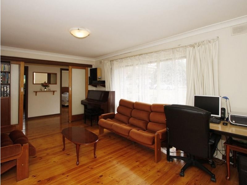 4 Richardson Crescent, Morphett Vale SA 5162