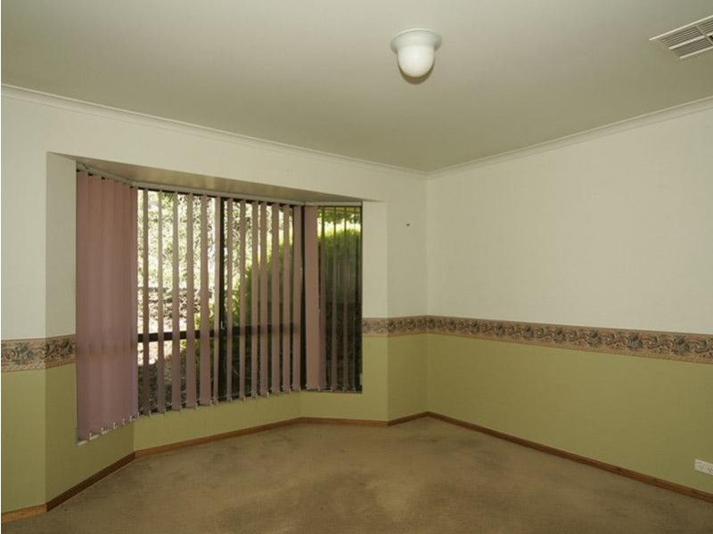 32 Furioso Drive, Woodcroft SA 5162