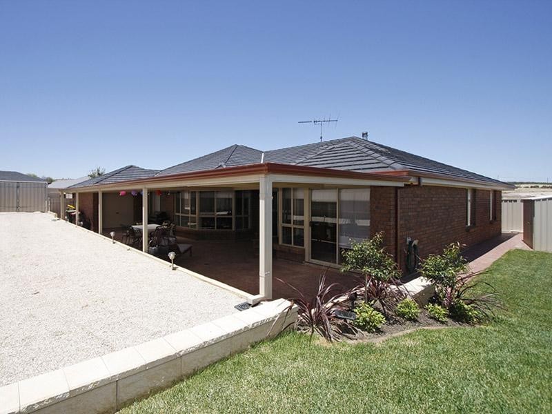 28 Sylvan Circuit, Noarlunga Downs SA 5168