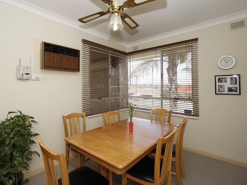 13 Glenda Avenue, Morphett Vale SA 5162