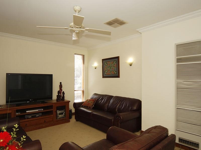 1 Meg Court, Aberfoyle Park SA 5159