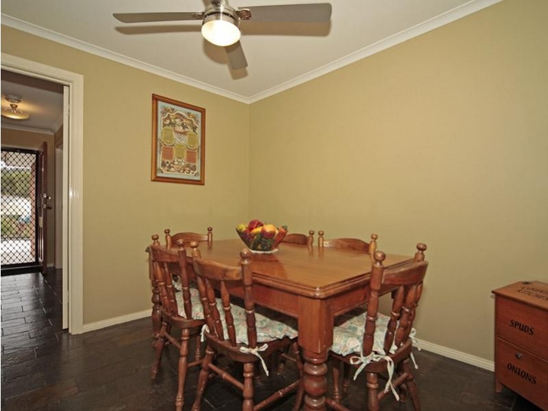 2 Nina Court, Aberfoyle Park SA 5159