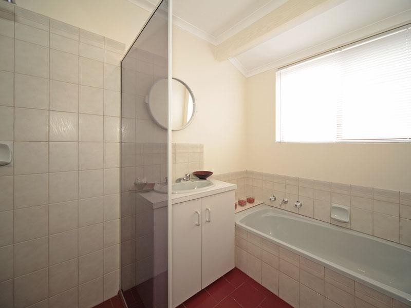 17 Goodrington Way, Moana SA 5169