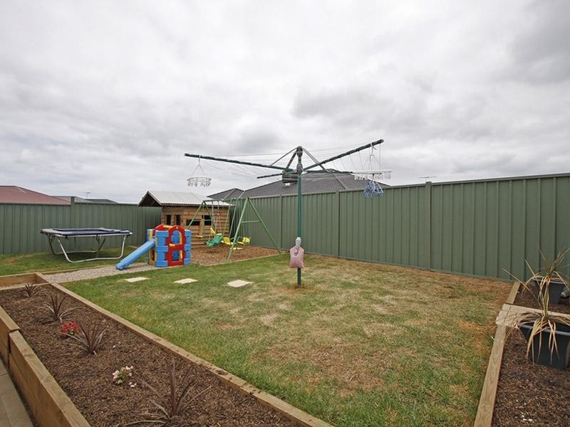4 Aquamarine Avenue, Aldinga Beach SA 5173