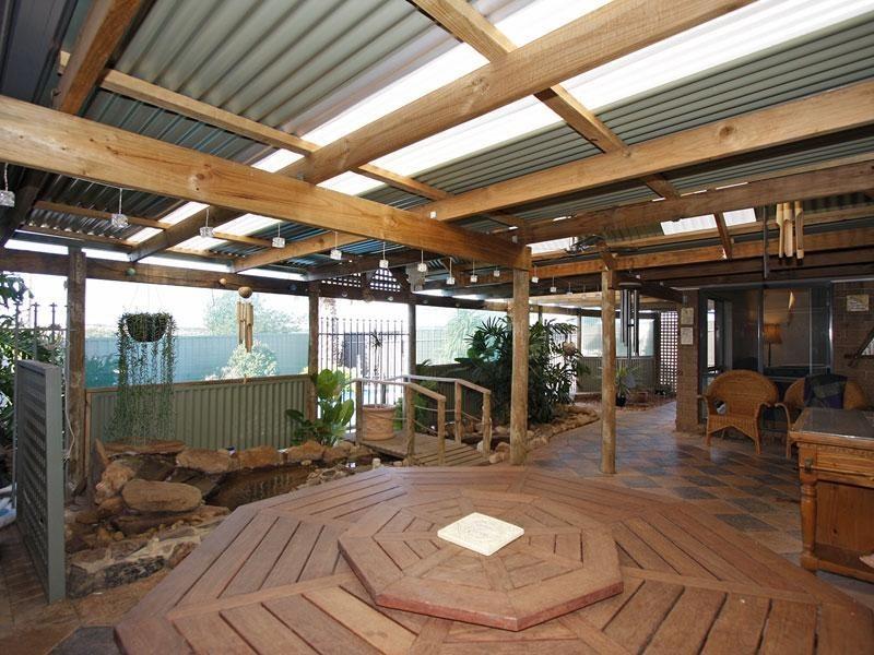 14 Churston Place, Moana SA 5169