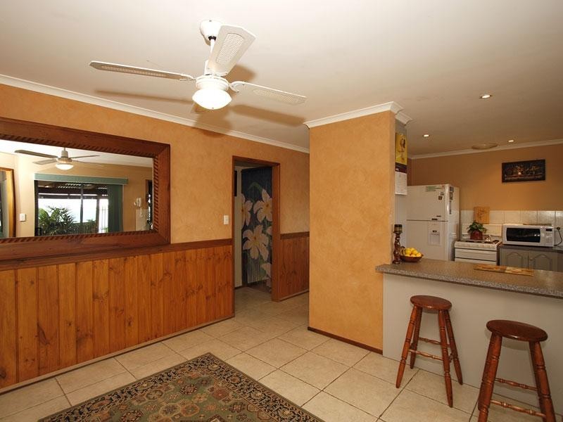 14 Churston Place, Moana SA 5169