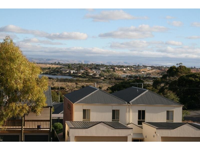 5 Geoffrey Avenue, Port Noarlunga SA 5167