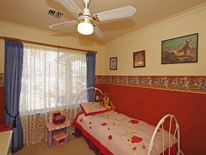 19 Booth Avenue, Morphett Vale SA 5162