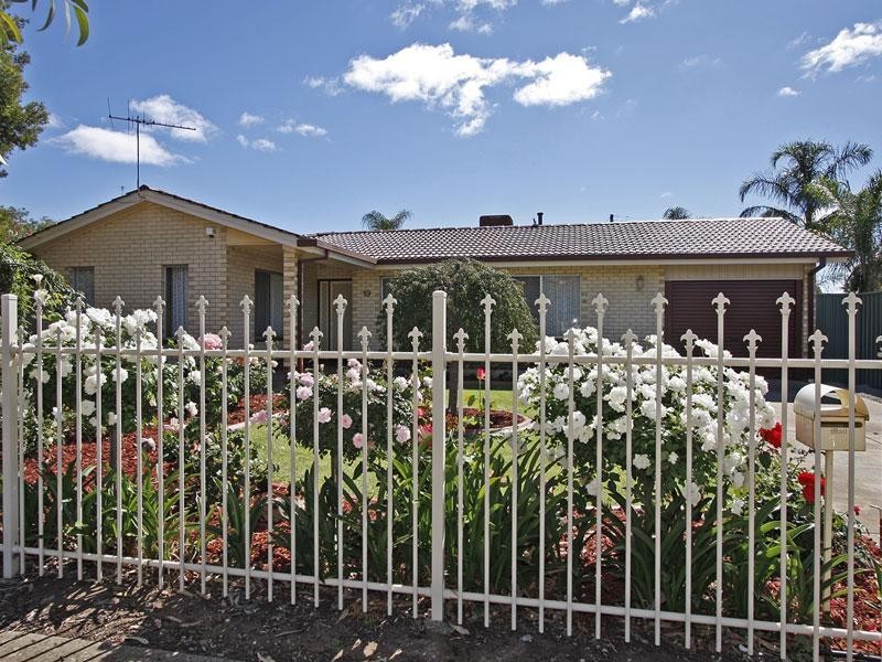 19 Booth Avenue, Morphett Vale SA 5162