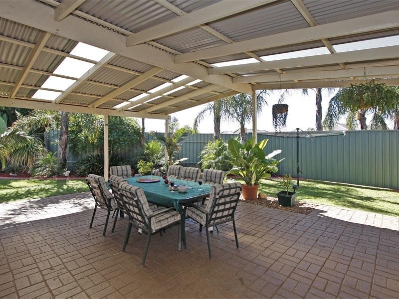 19 Booth Avenue, Morphett Vale SA 5162