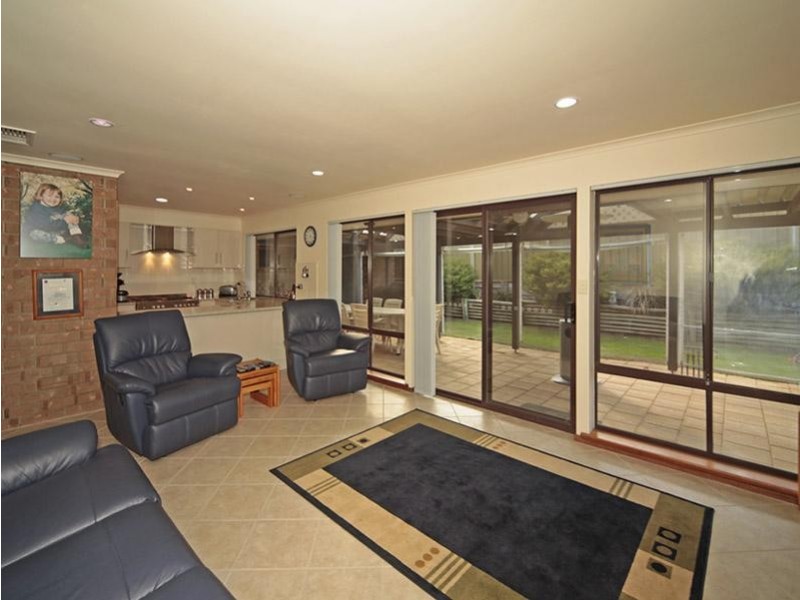 9 Hazelwood Court, Morphett Vale SA 5162