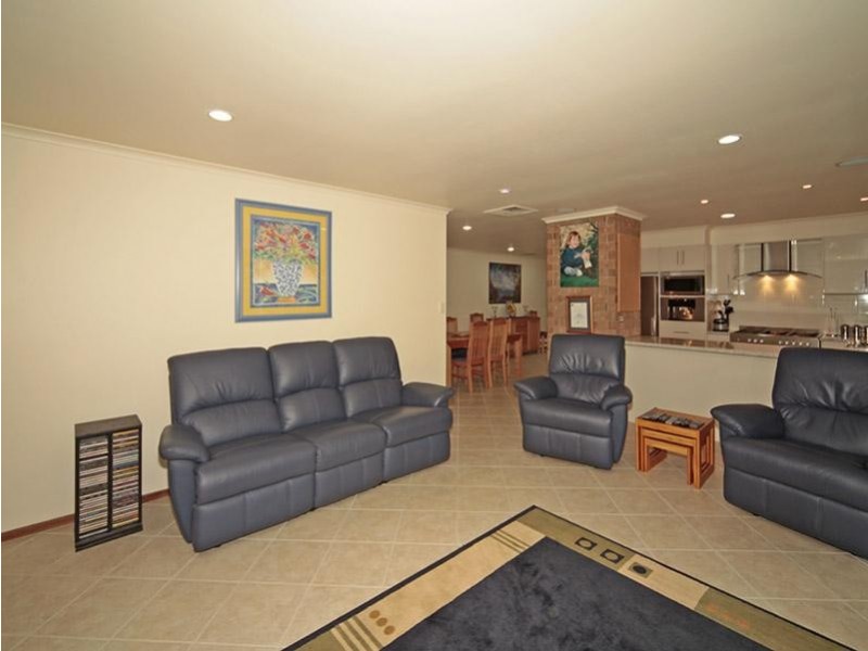 9 Hazelwood Court, Morphett Vale SA 5162