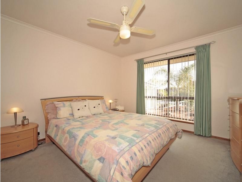 9 Hazelwood Court, Morphett Vale SA 5162