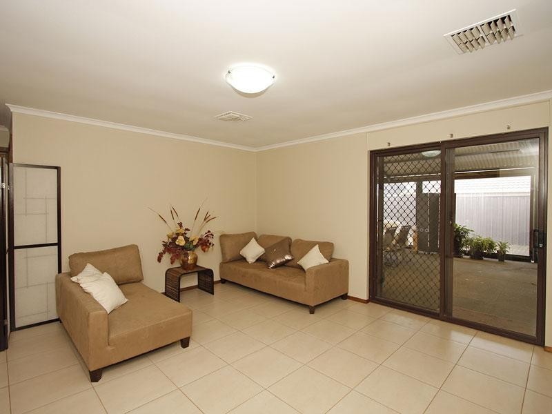 42 Domain Street, Moana SA 5169