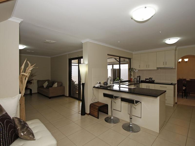 42 Domain Street, Moana SA 5169