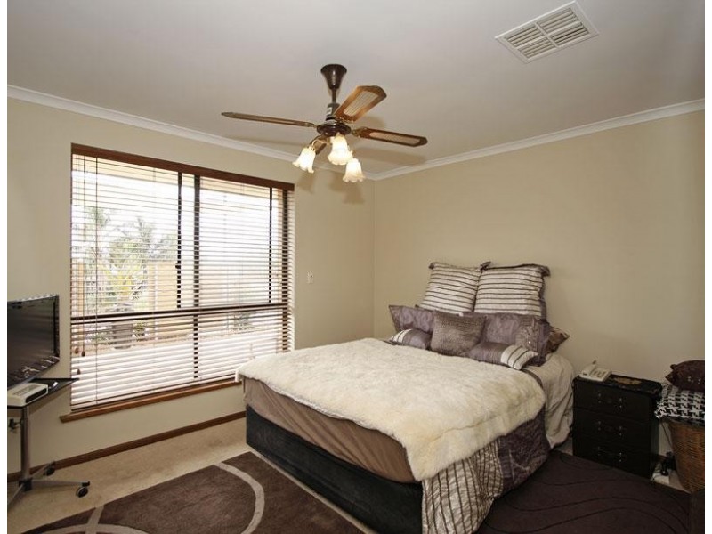 42 Domain Street, Moana SA 5169