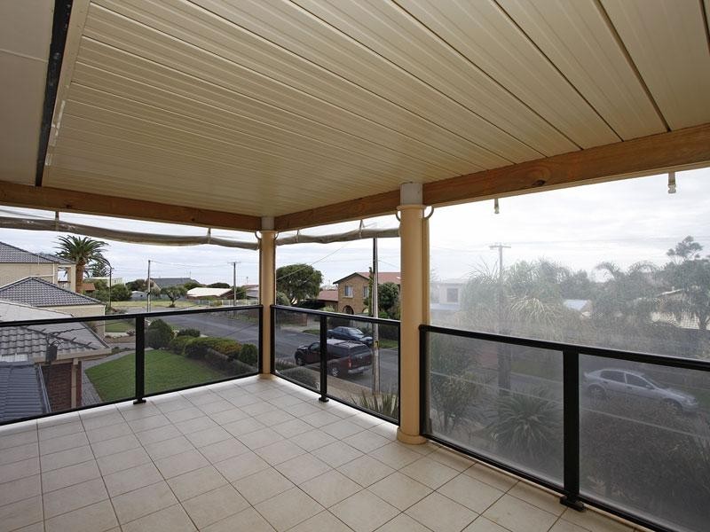 42 Domain Street, Moana SA 5169