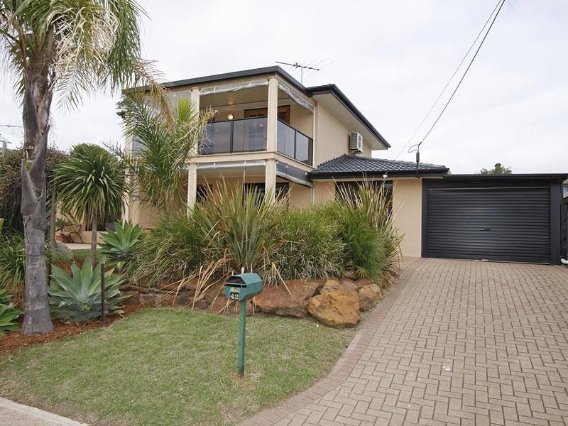 42 Domain Street, Moana SA 5169