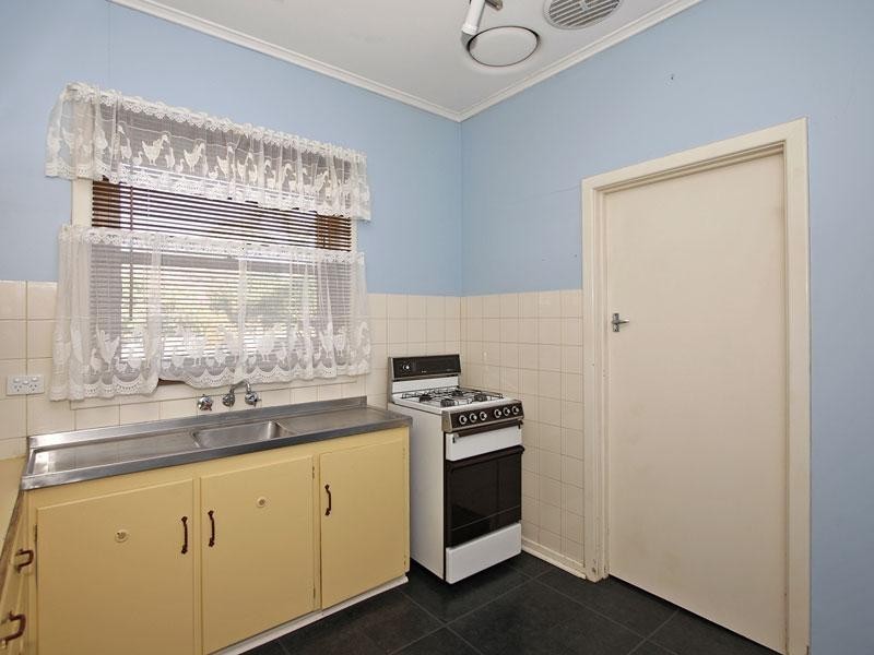 25 Thorne Crescent, Mitchell Park SA 5043