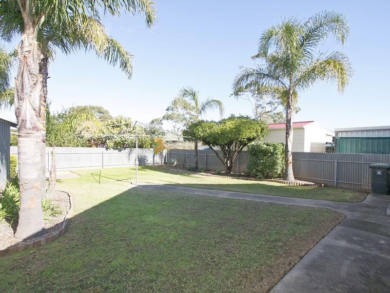 25 Thorne Crescent, Mitchell Park SA 5043