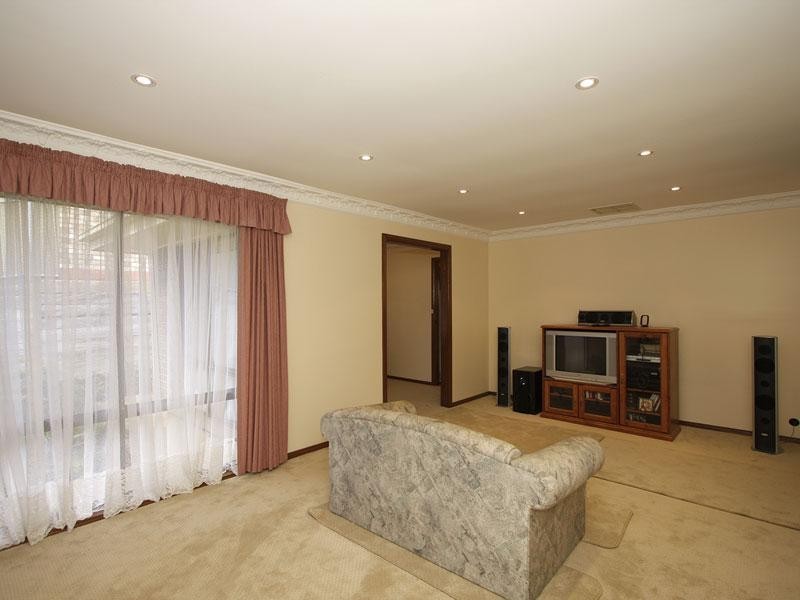 36 McHarg Road, Happy Valley SA 5159